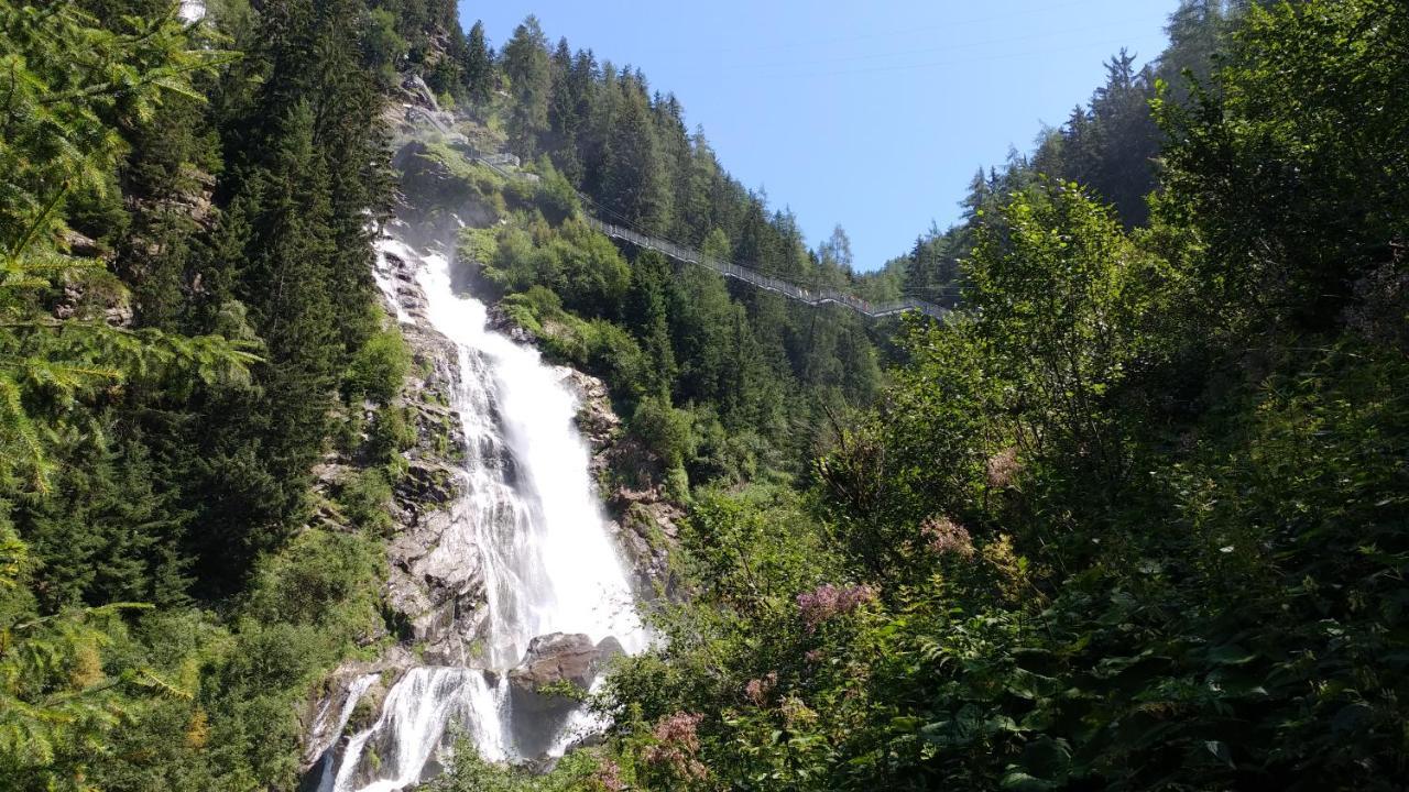 Gaestehaus Landhaus Tyrol Gries im Sellrain Exterior foto